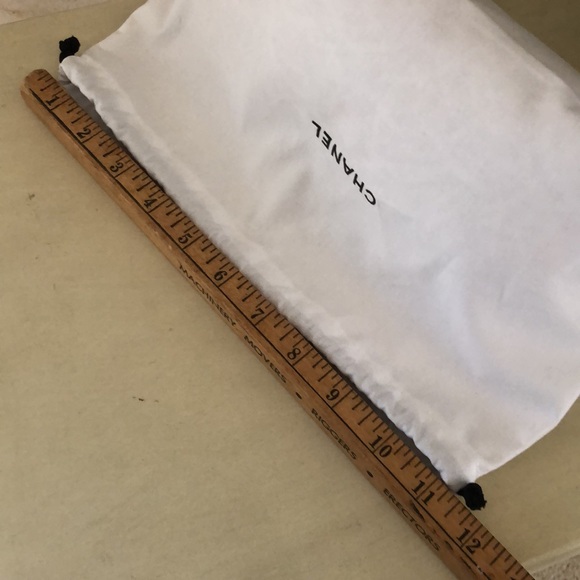 CHANEL white cotton canvas drawstring pouch cosmetic bag storage bag - AUTHENTIC - Picture 15 of 16